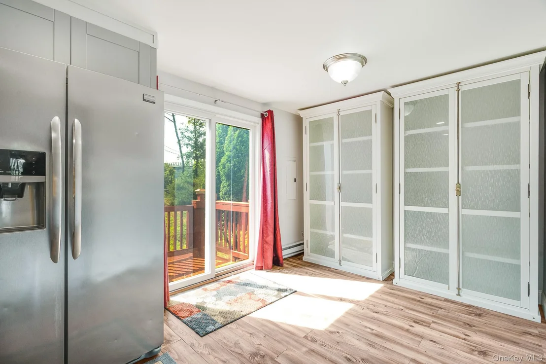 Photo of 102 Rinaldi Boulevard