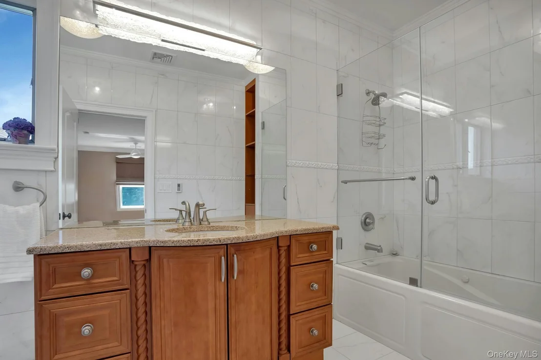 Photo of 5 Boulevard