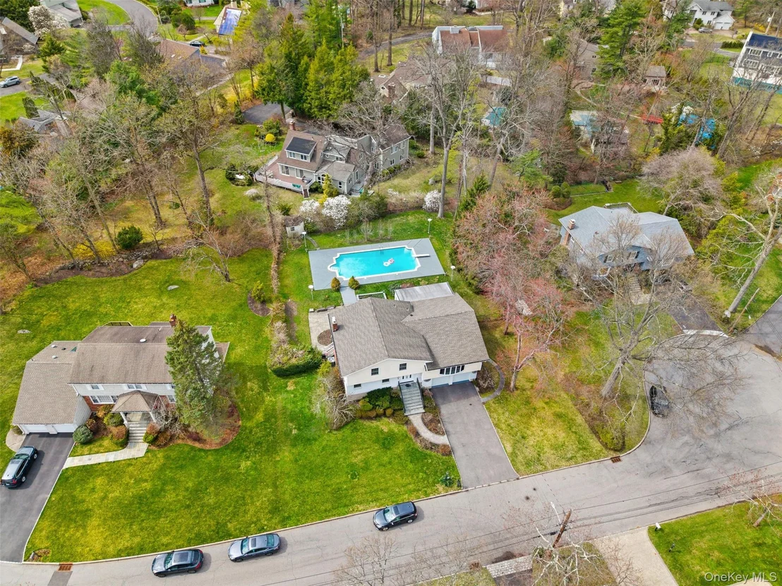 Photo of 10 Cherry Lane