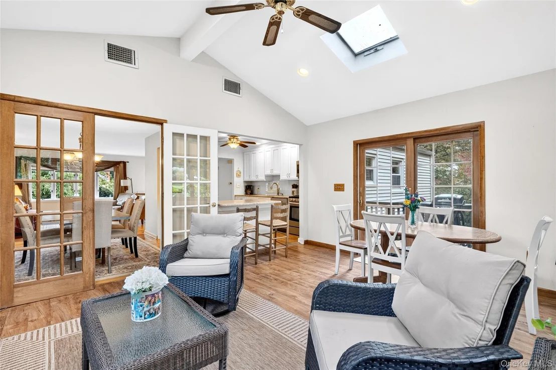 Photo of 32 Sengstacken Drive