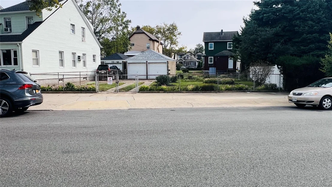 Photo of 5949 58th Road