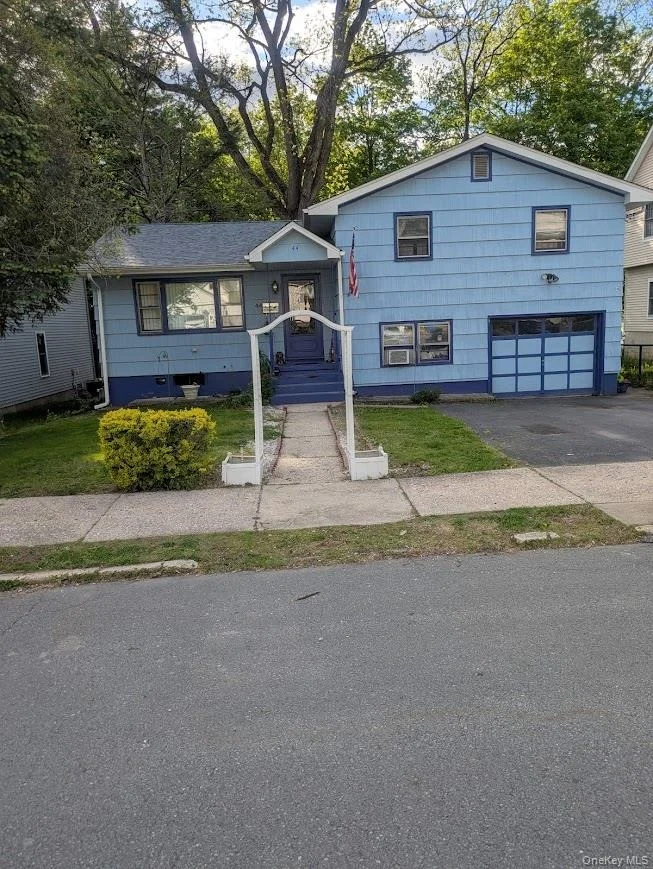 Photo of 44 Commonwealth Avenue