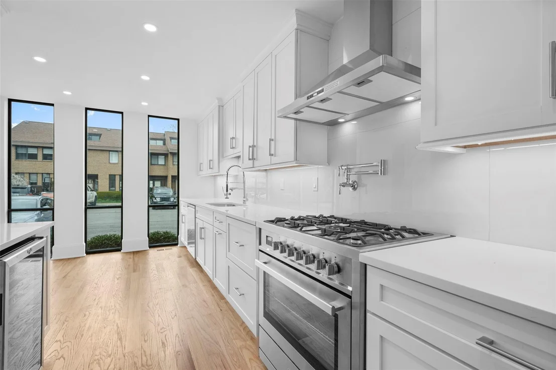 Photo of Unit 32 at 32 Waters Edge