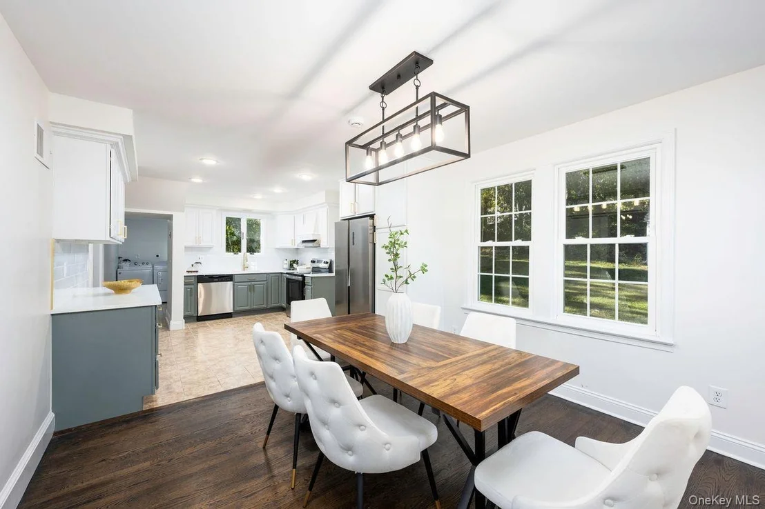 Photo of 2123 New Hackensack Rd