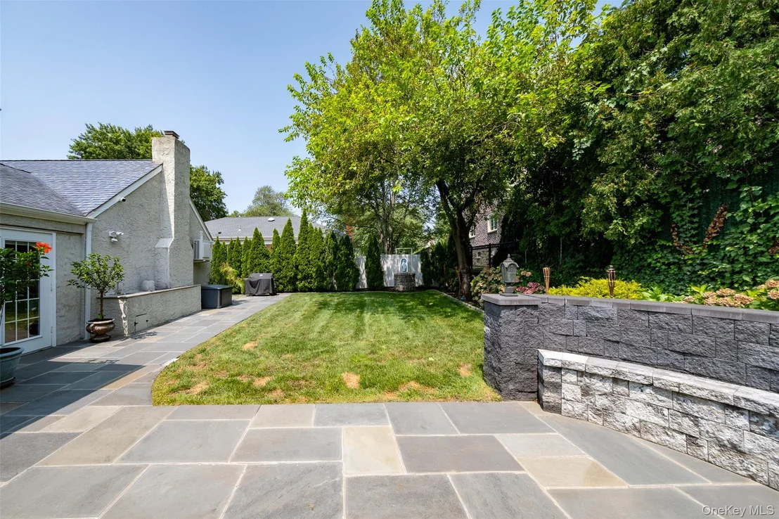 Photo of 982 Split  Rock Road