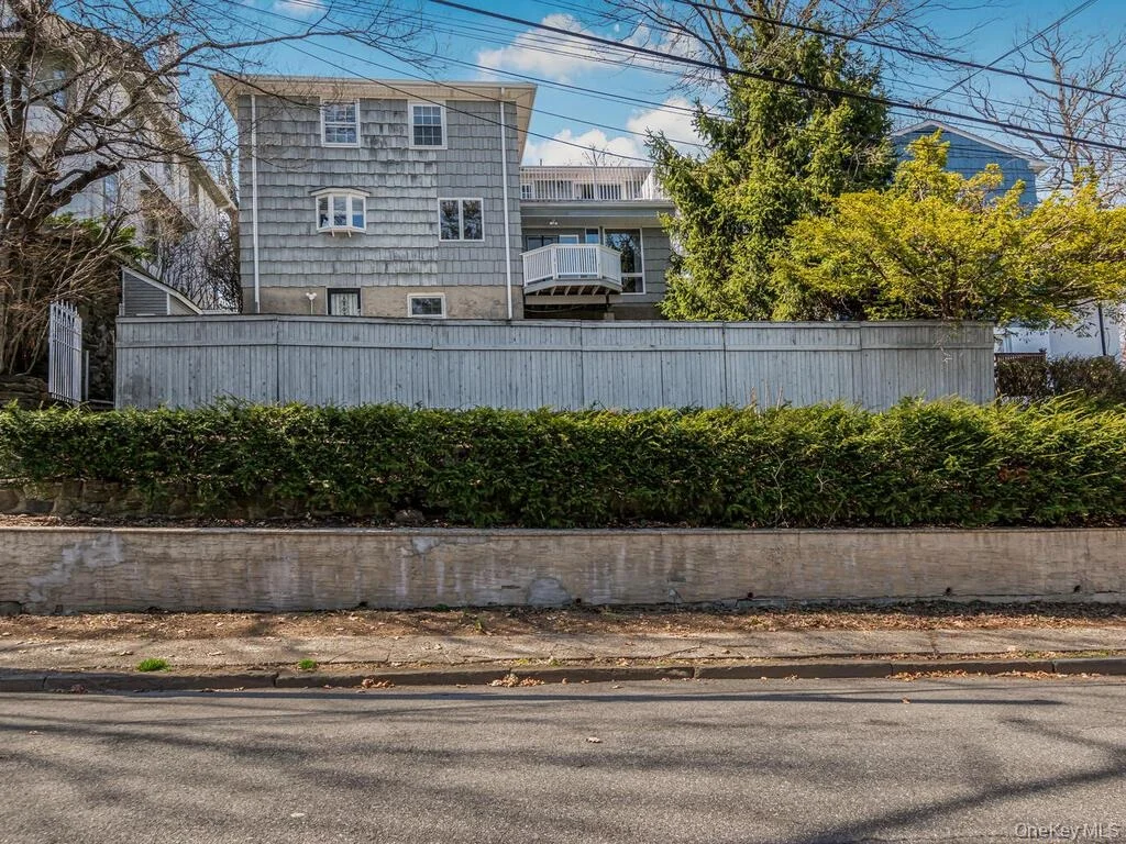 Photo of 91 Edgecliff Terrace