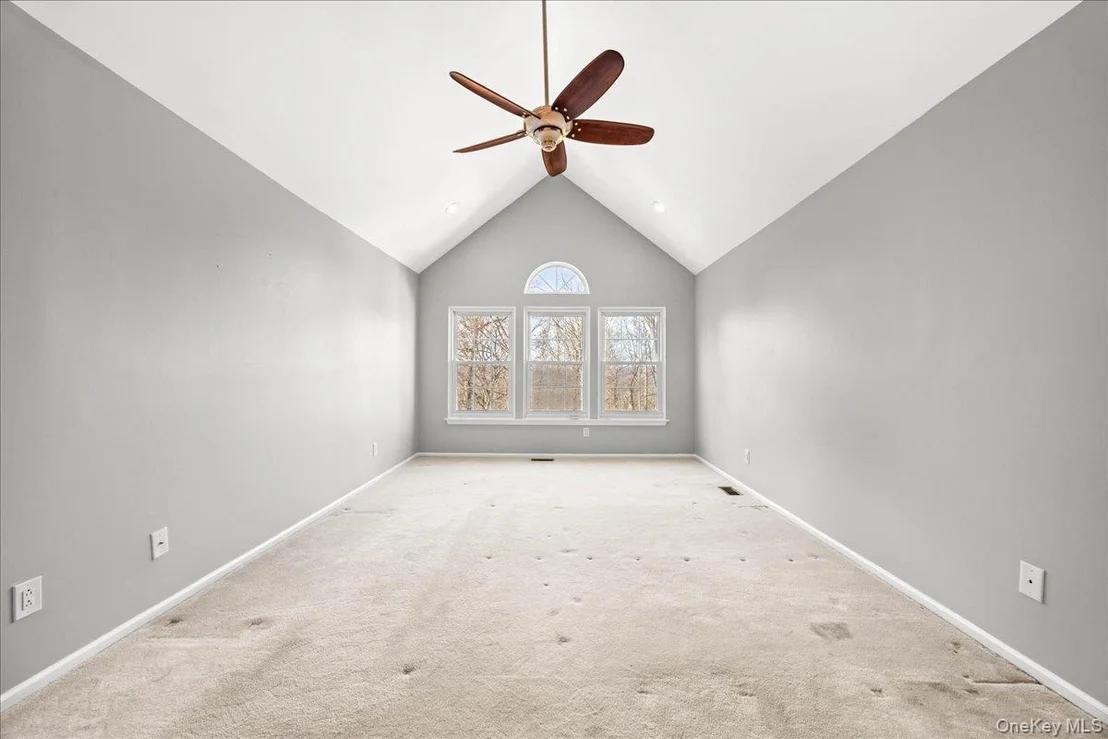 Photo of 192 Benefield Boulevard