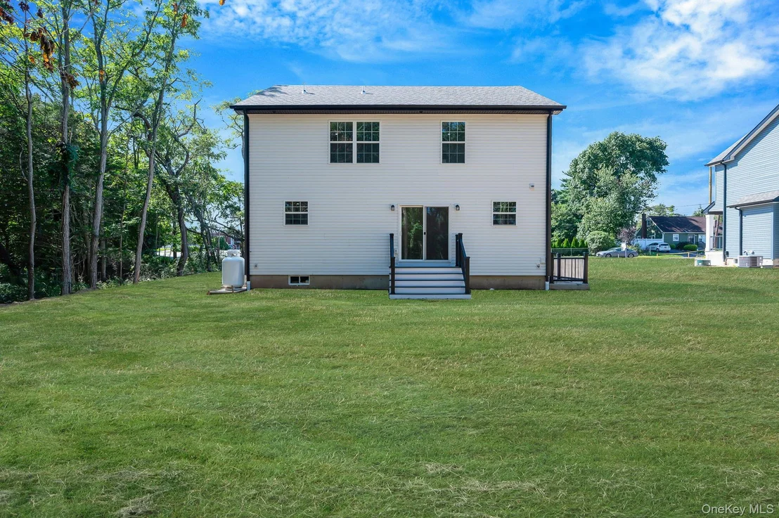 Photo of 39 Lakeview Drive