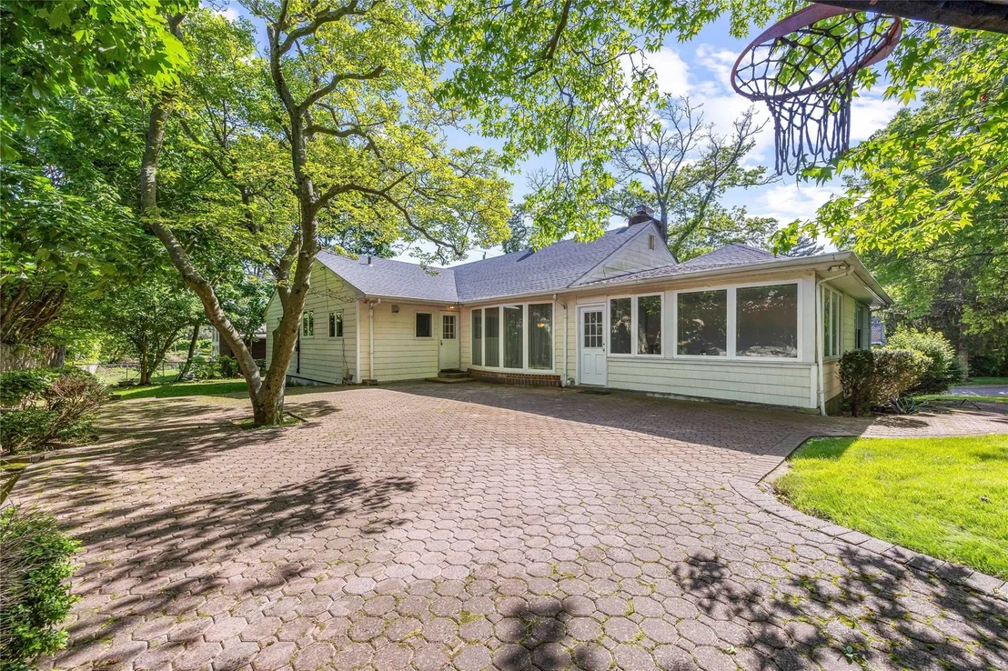 Photo of 1 Talbot Drive