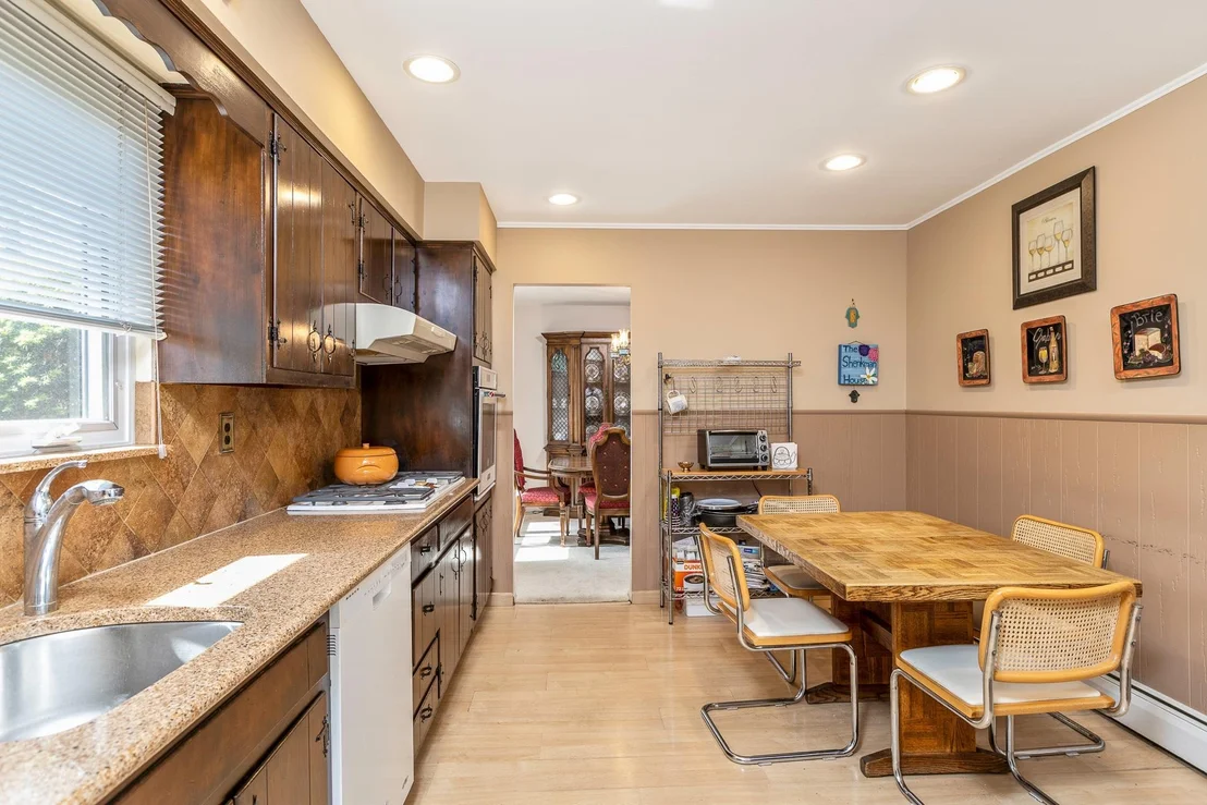 Photo of 284 Bow Drive