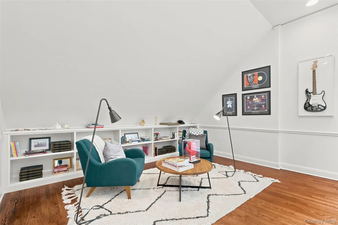 Photo of 16 Hampton Road