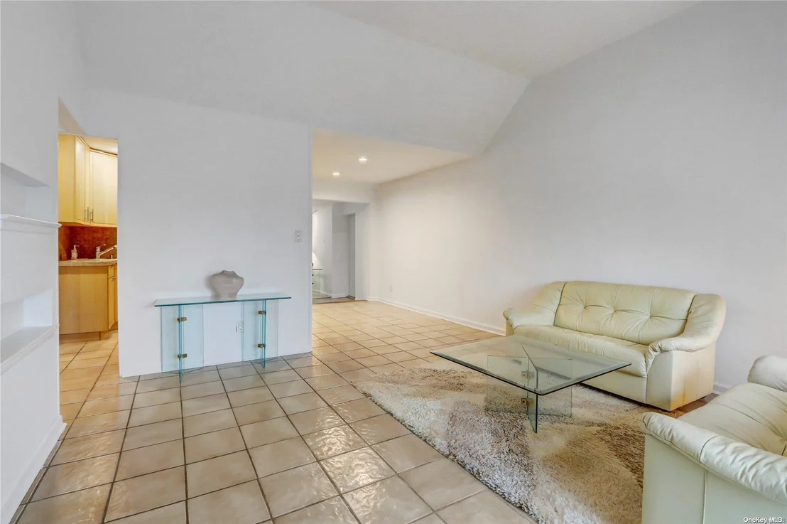 Photo of 295 Herbert Place