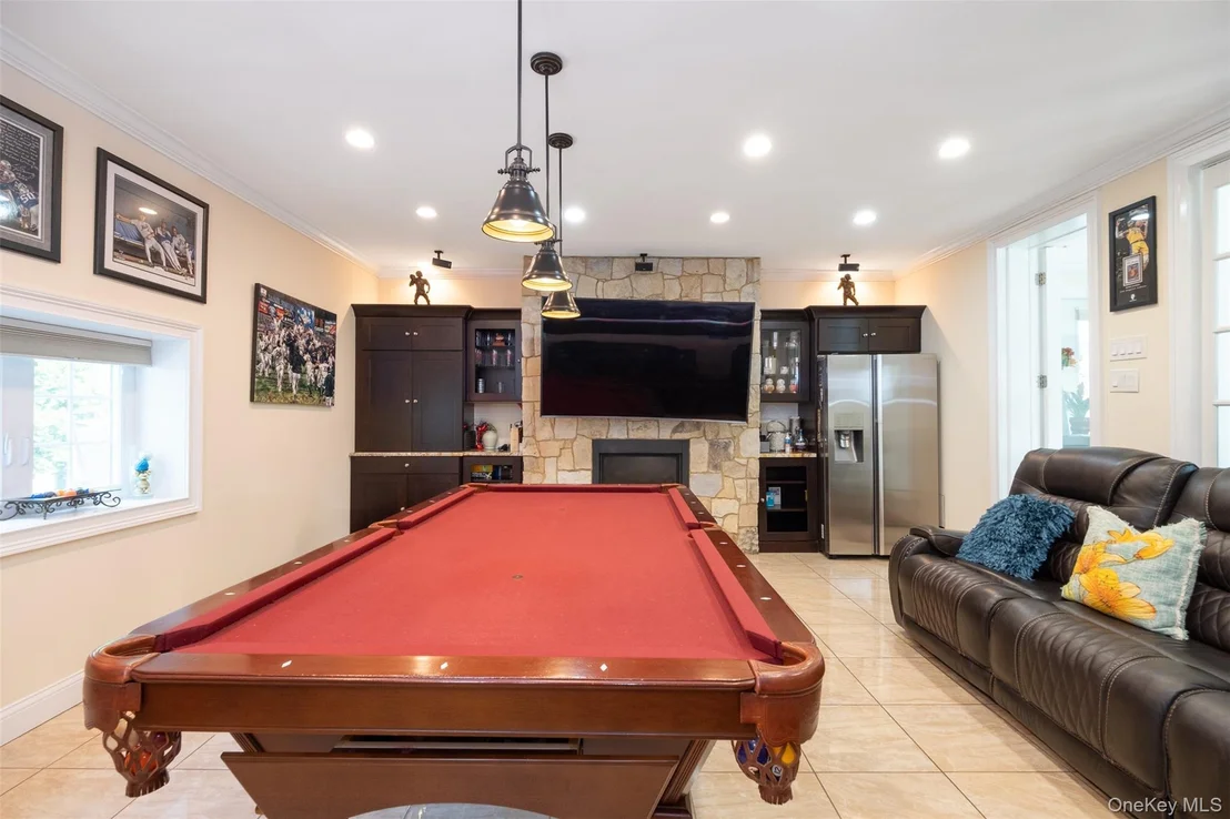 Photo of 982 Split  Rock Road