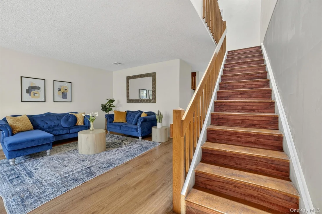 Photo of 9 Maple Crest Drive
