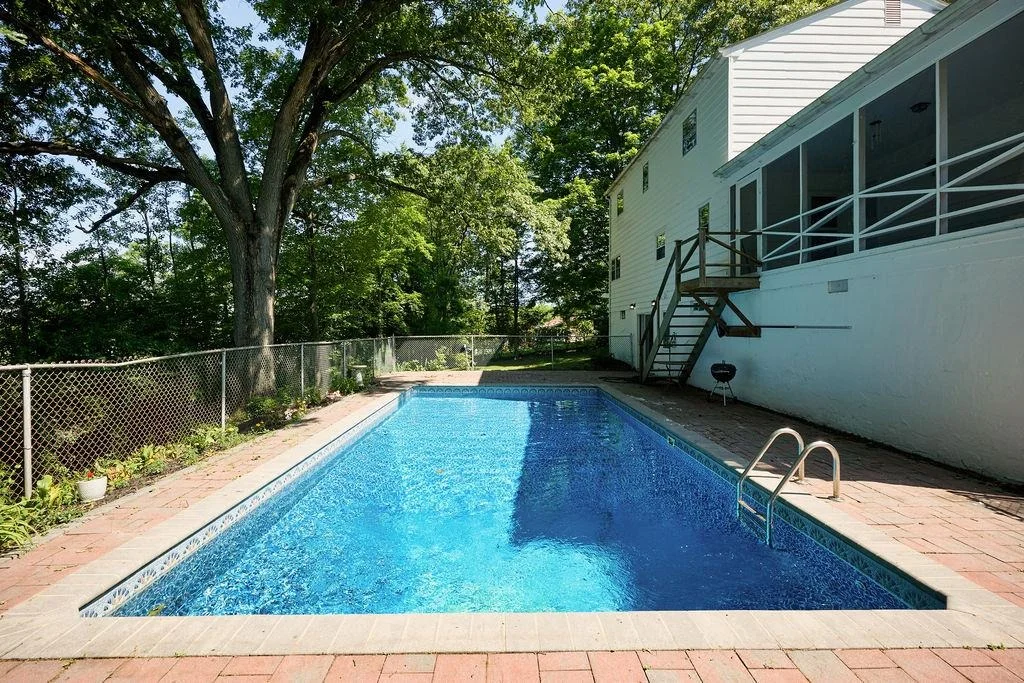 Photo of 152 Bart Drive