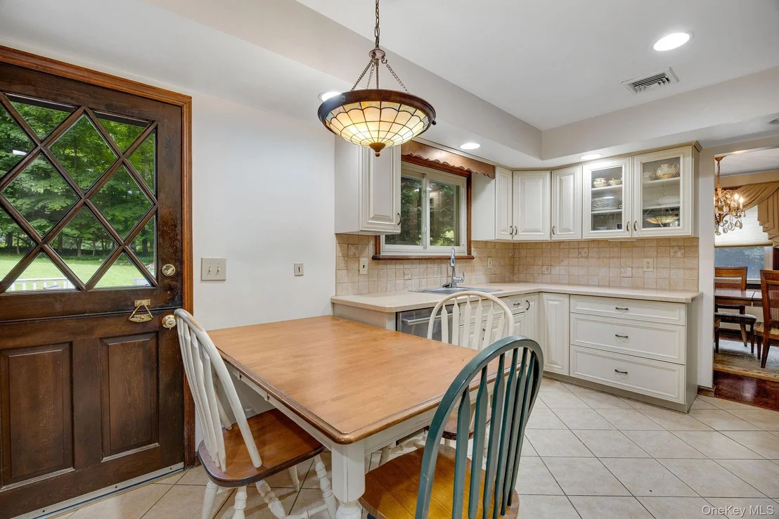 Photo of 1007 Haverstraw Road