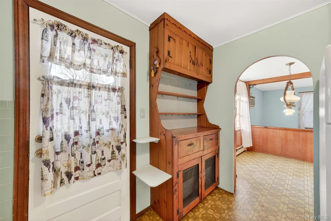 Photo of 69 Beacon Street
