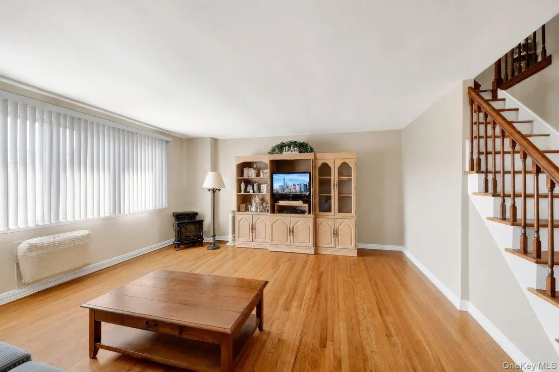 Photo of 561 Logan Avenue