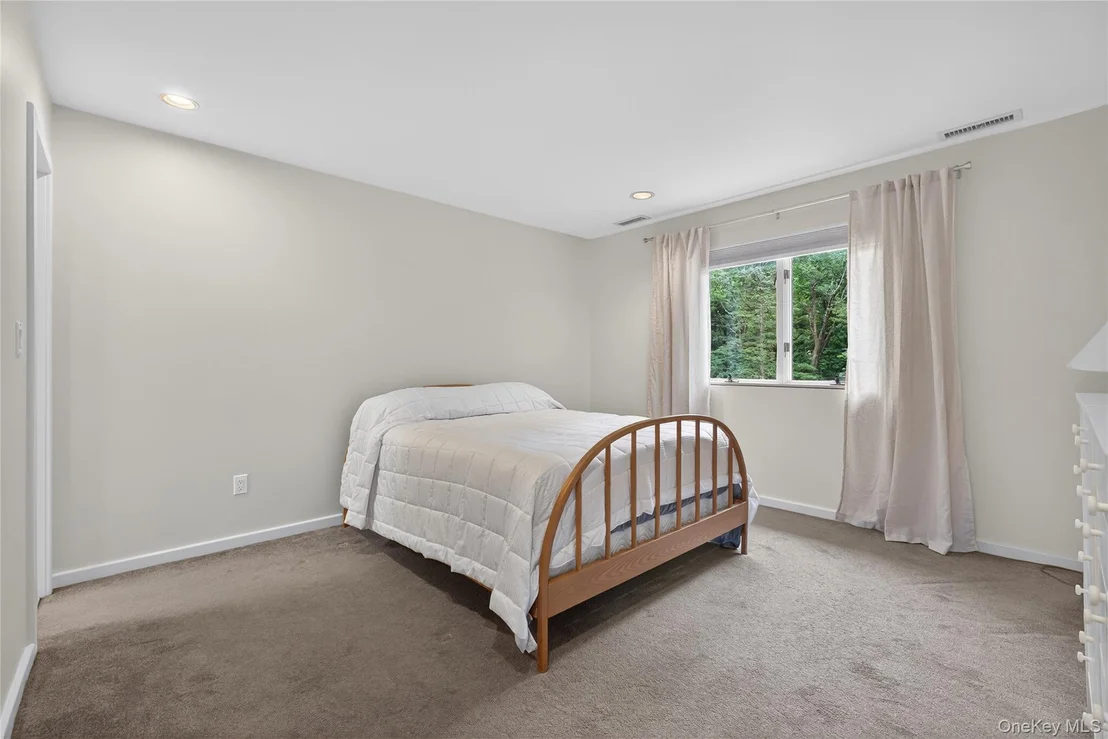 Photo of 109 Sleight Plass Road