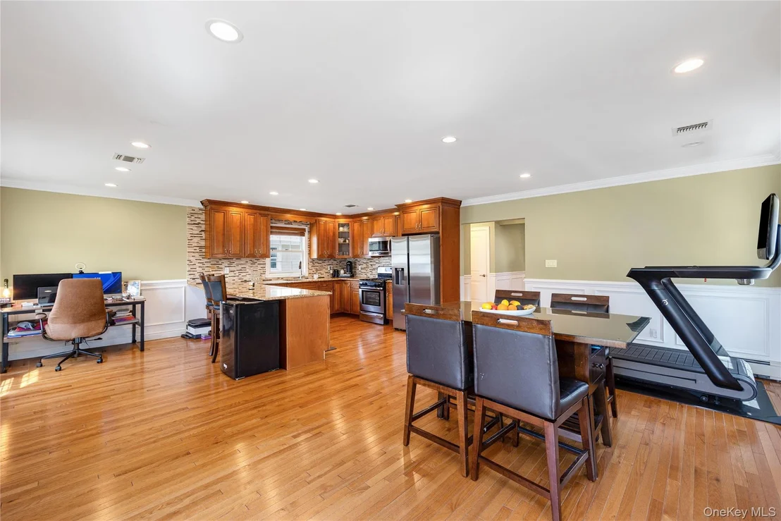 Photo of 2758 Harvard Place