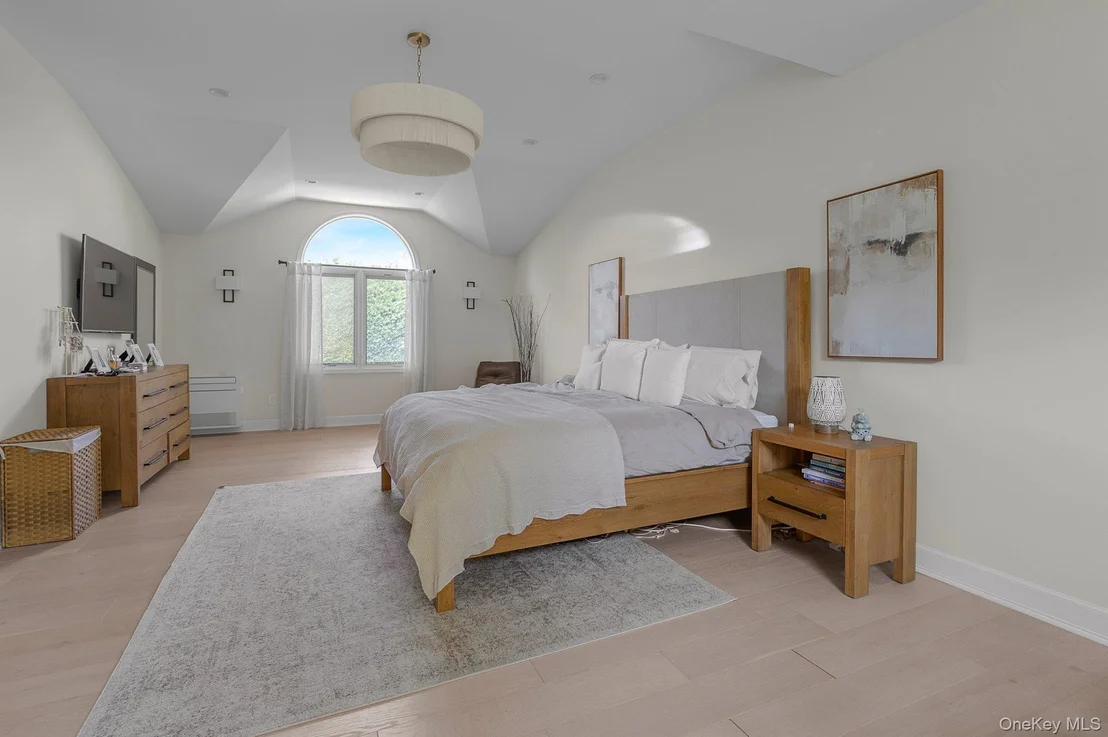 Photo of 33 Nancy Boulevard