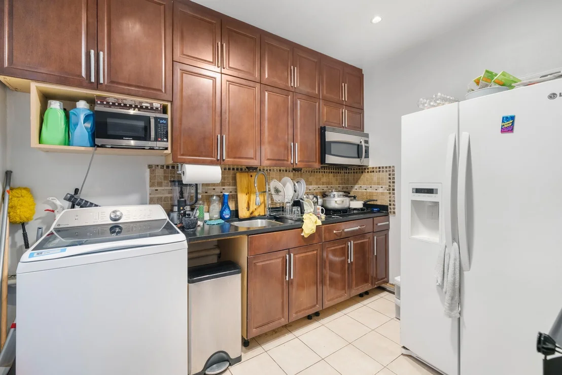 Photo of 279 Edwards Place