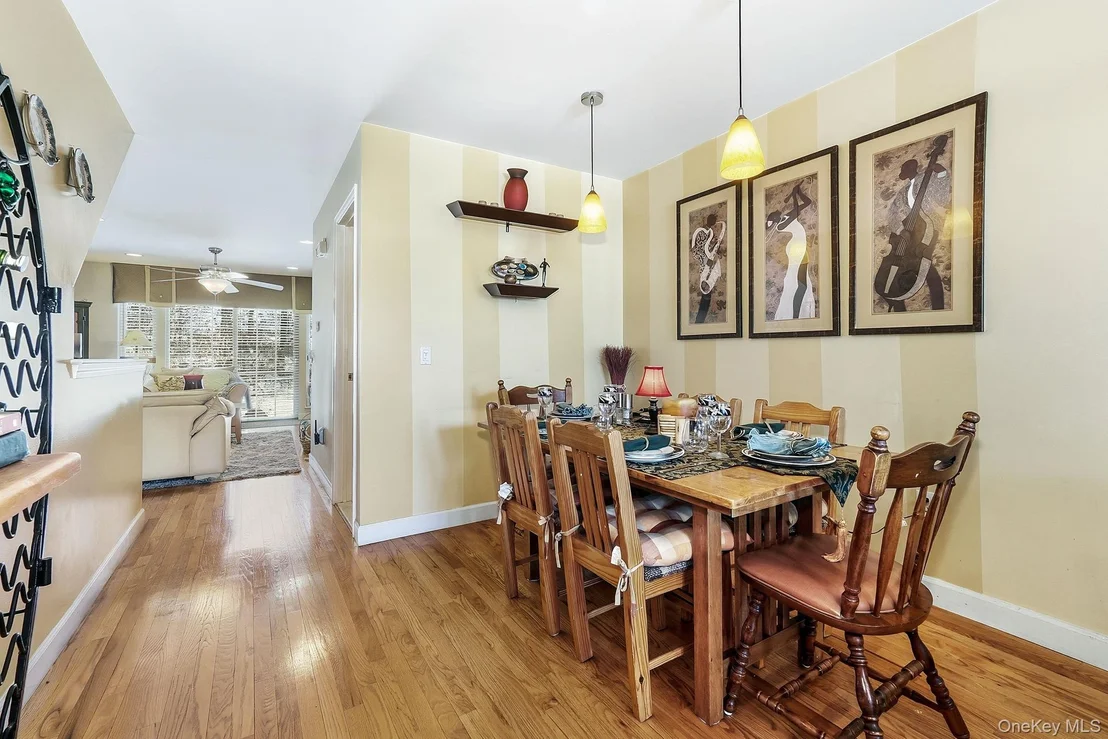 Photo of 1604 Pondview Loop