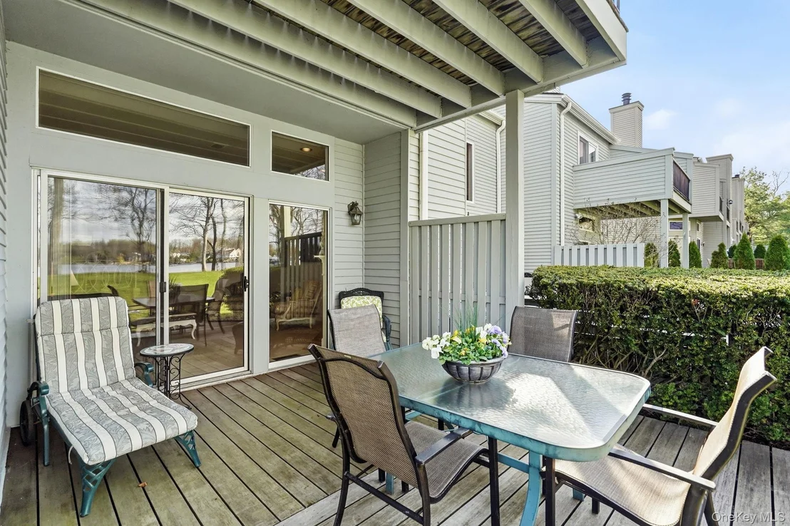 Photo of 35 Waterside Close
