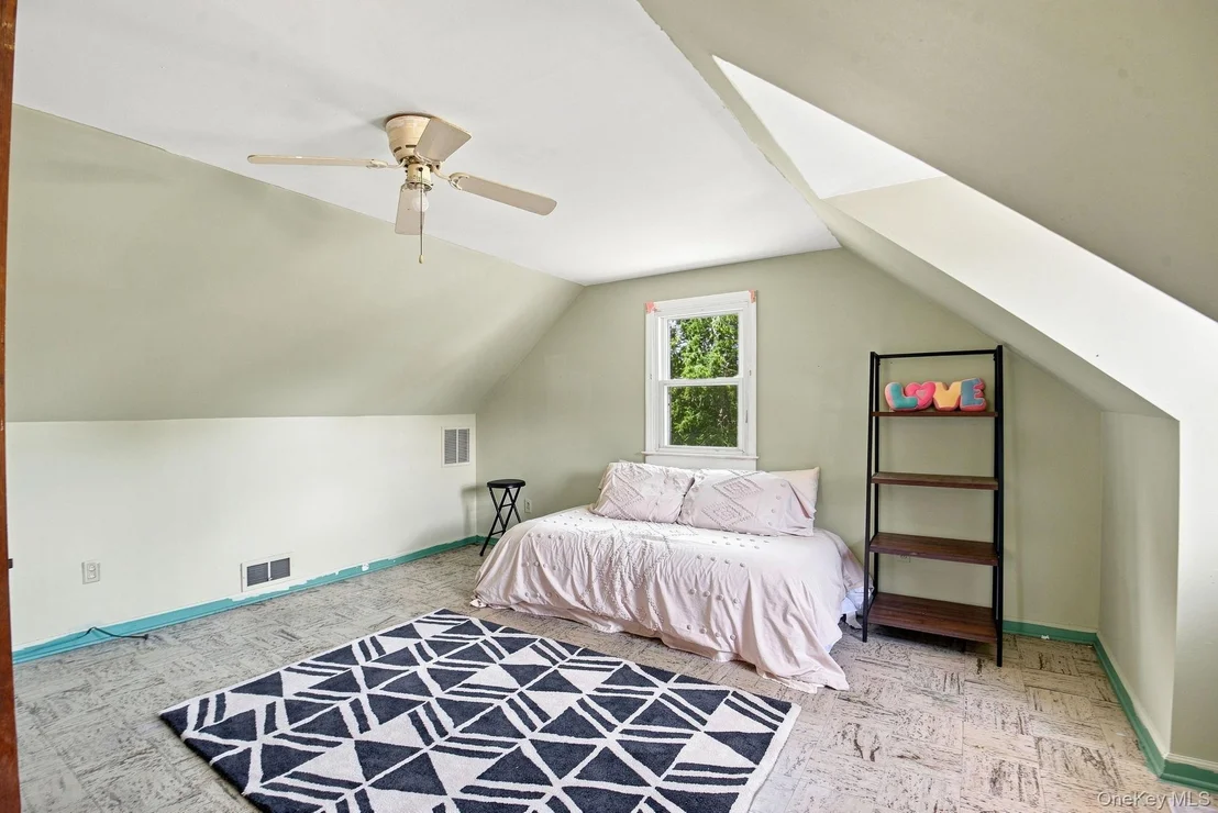 Photo of 9 Kinderhook Drive