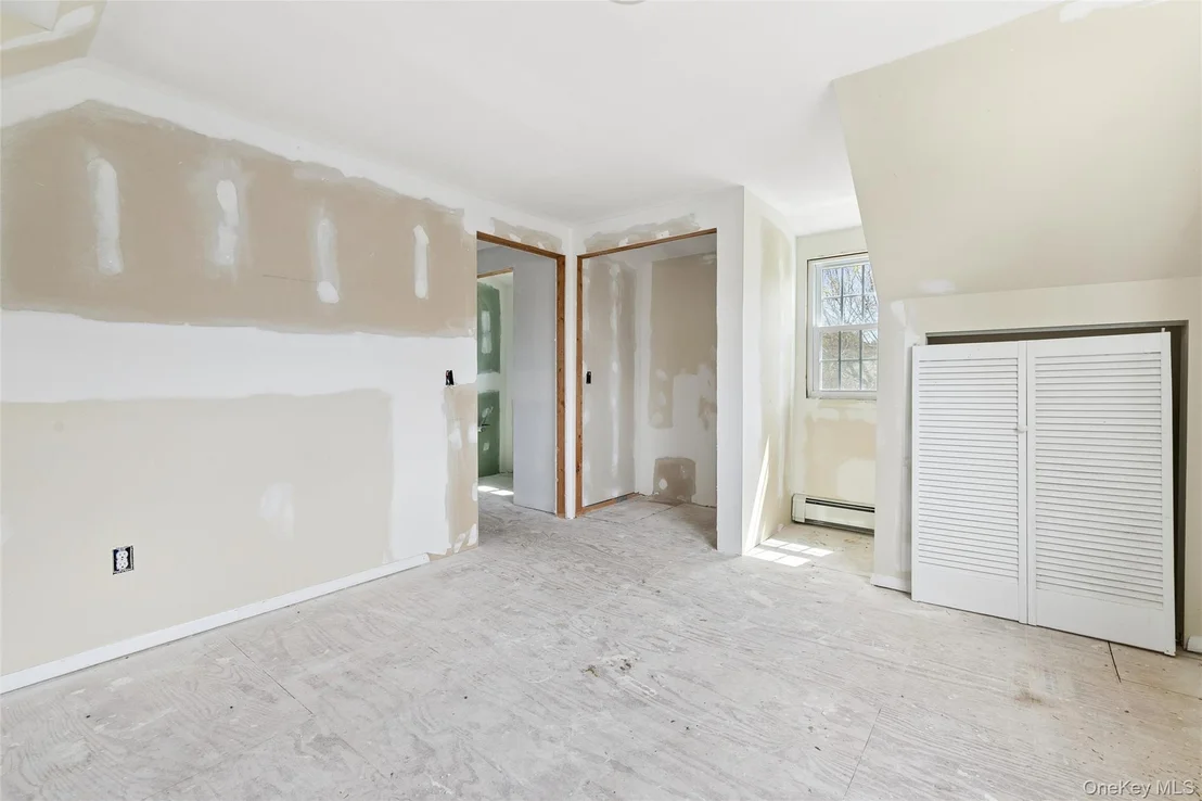 Photo of 56 Inlet Road W