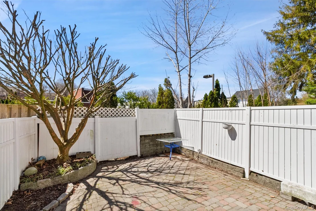 Photo of 13 Lenox Place