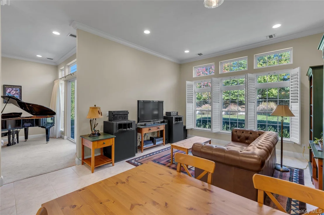 Photo of 39 Hamlet Woods Drive