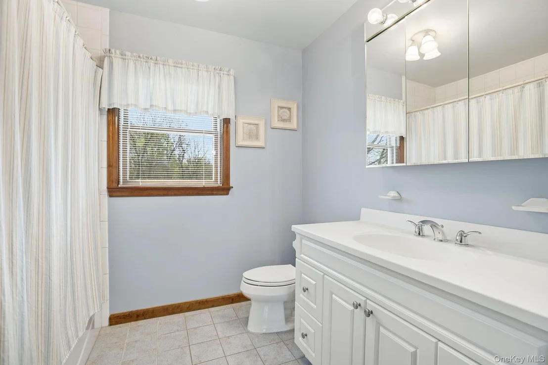 Photo of 73 Sunset Road