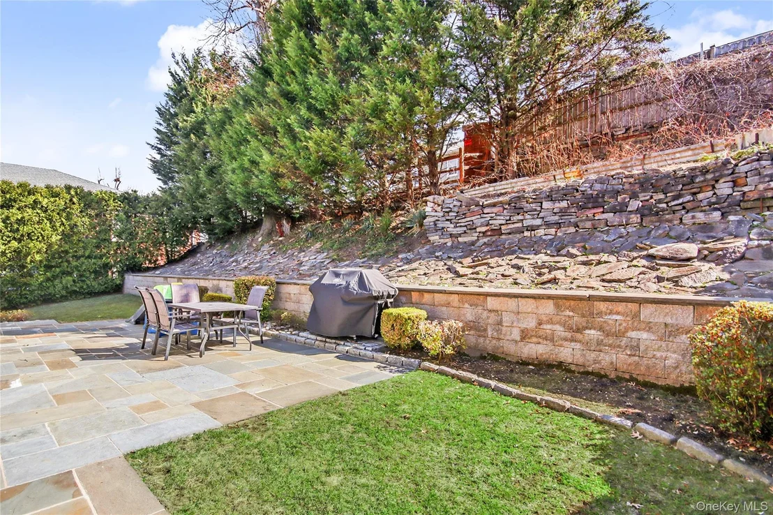 Photo of 14 Emerald Place