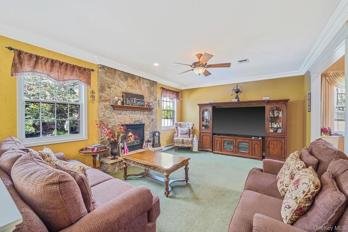 Photo of 9 Tuthill Creek Drive