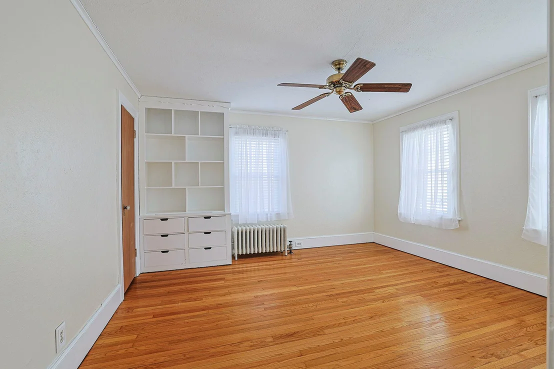 Photo of 7 Commonwealth Avenue