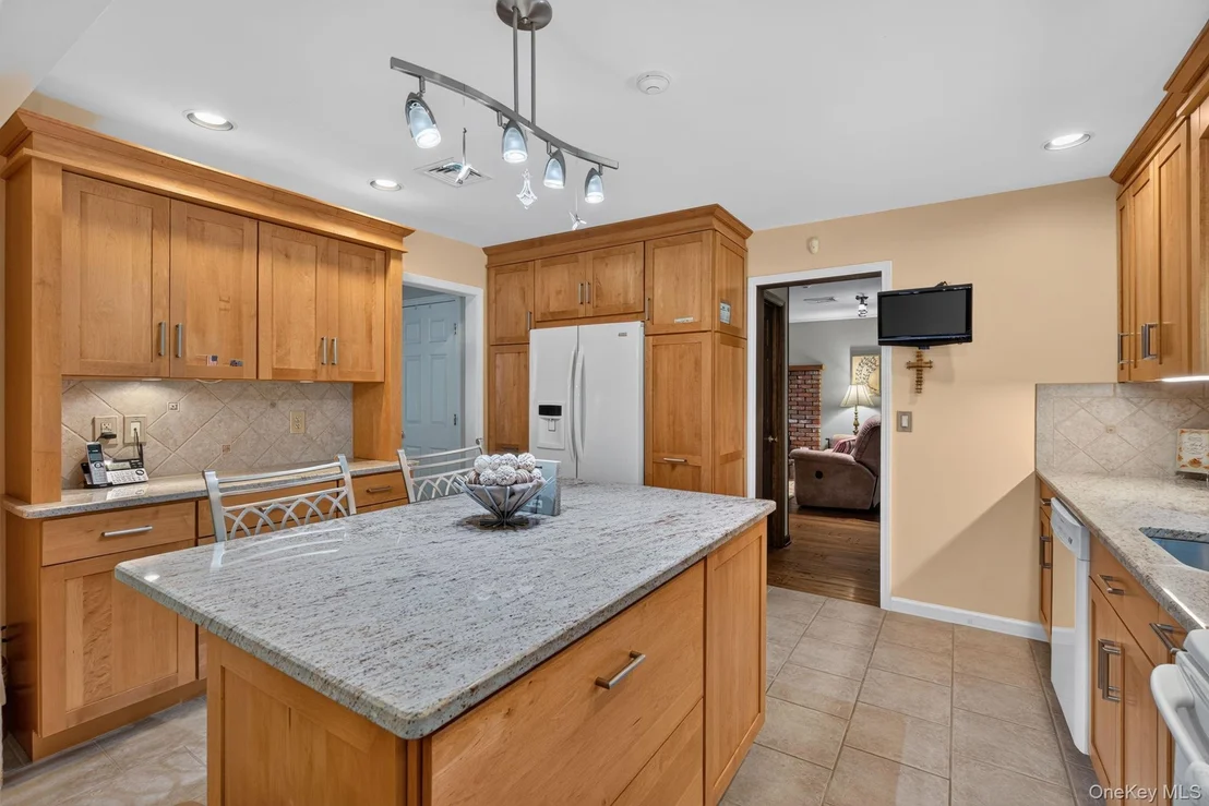 Photo of 45 Goldin Boulevard