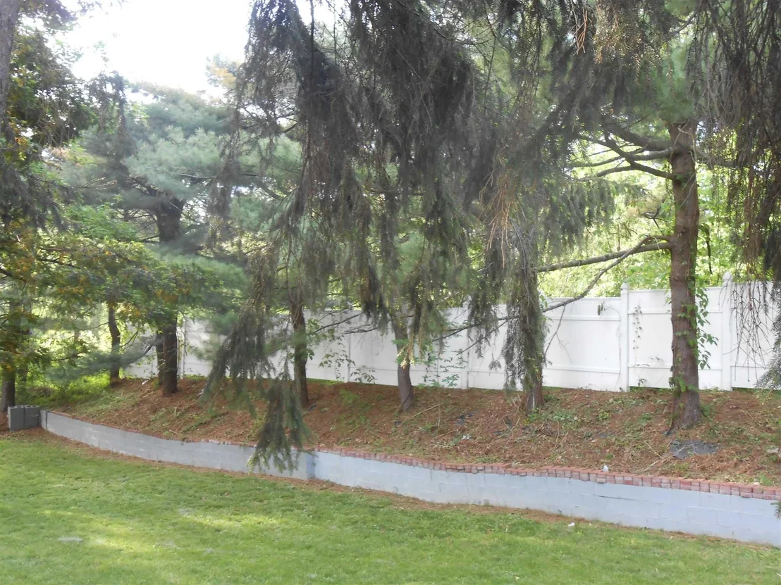 Photo of 102 SIMONE Drive
