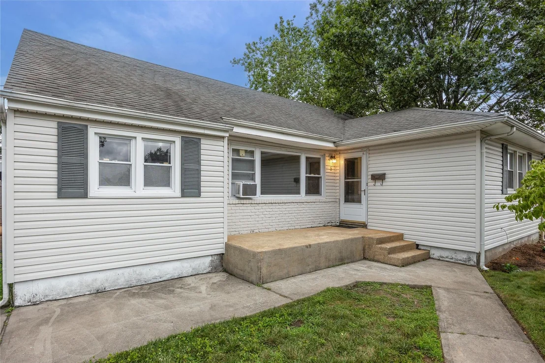 Photo of 8 Farmedge Road