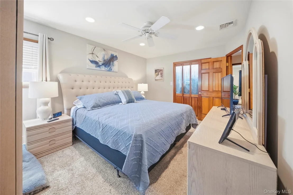 Photo of 23 Selden Boulevard