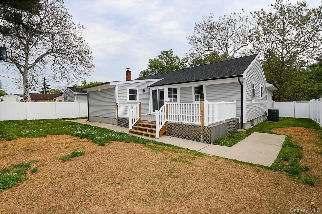 Photo of 224 Hungry Harbor Road