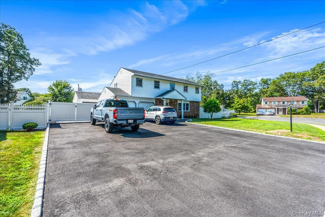 Photo of 61 Andover Drive