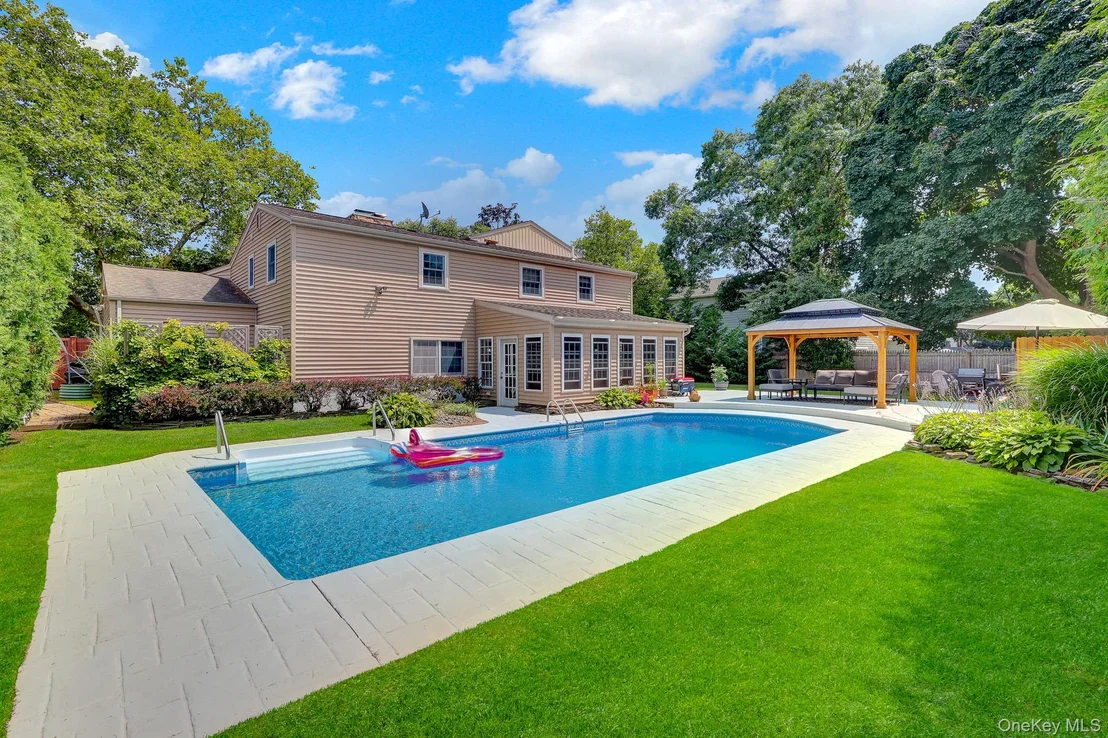 Photo of 22 Larkspur Drive