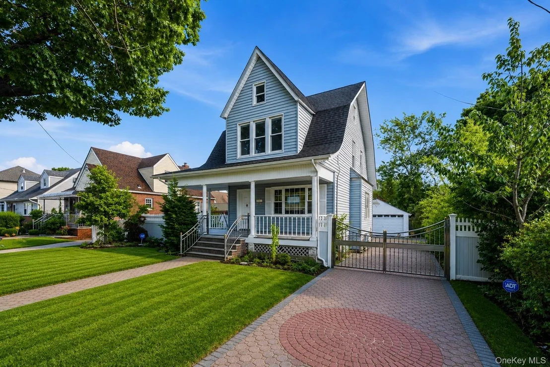 Photo of 136 Elm Street