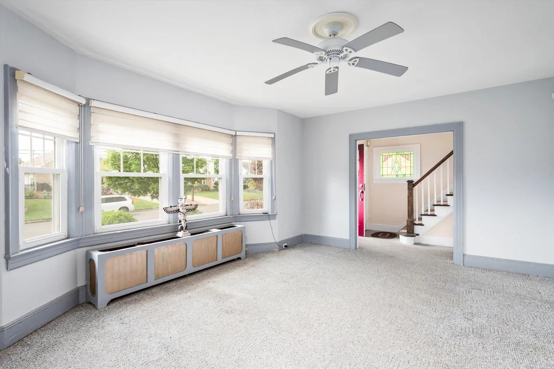 Photo of 696 Madison Avenue