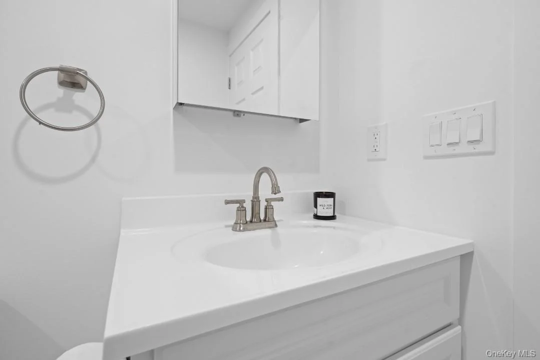 Photo of 72 Oak Avenue