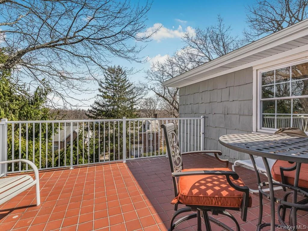 Photo of 91 Edgecliff Terrace