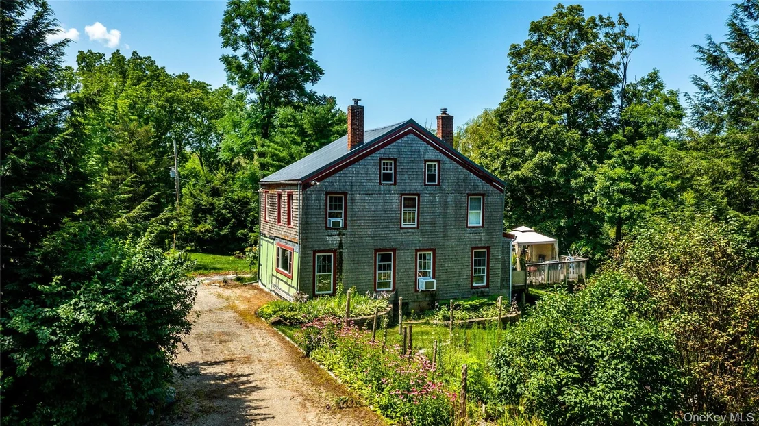 Photo of 35 Benton Road