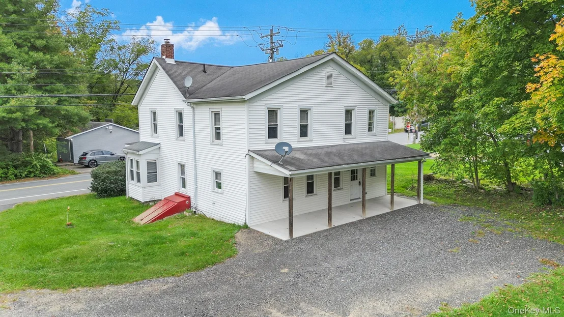 Photo of 708 Burlingham Road