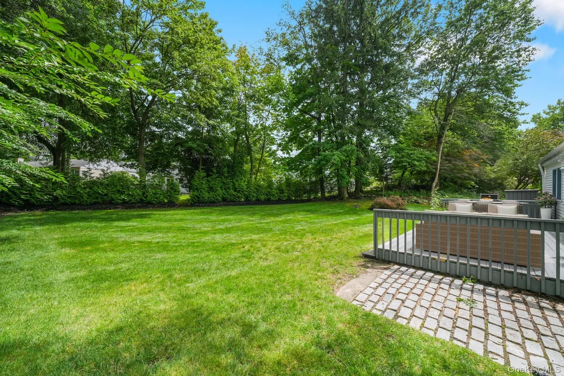 Photo of 131 Huntley Drive